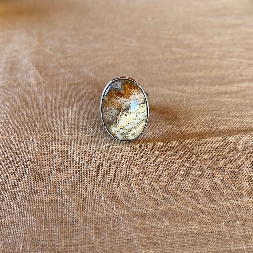 Vintage artisan-made silver ring with agate stone